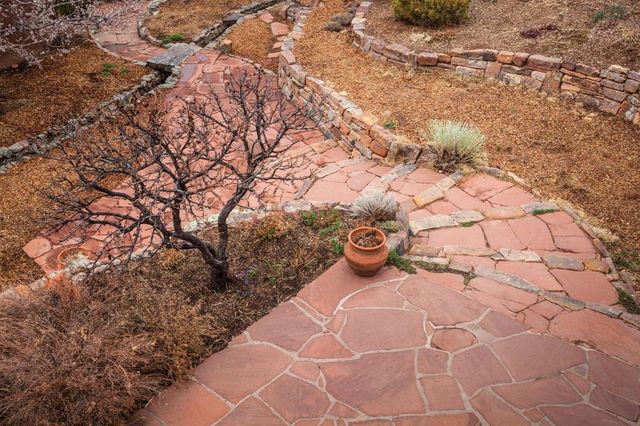 1692 Upper Canyon, Santa Fe, NM 87501