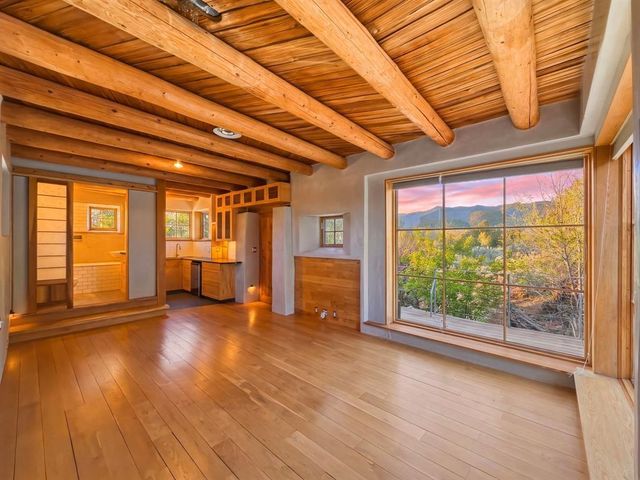 1692 Upper Canyon, Santa Fe, NM 87501