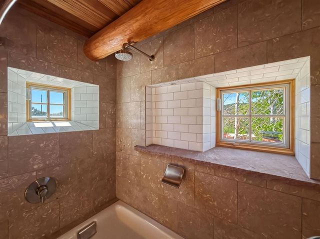 1692 Upper Canyon, Santa Fe, NM 87501