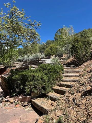 1692 Upper Canyon, Santa Fe, NM 87501