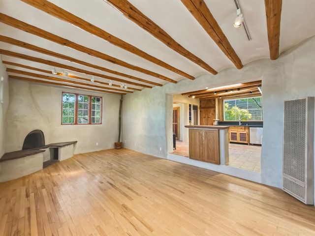 1692 Upper Canyon, Santa Fe, NM 87501