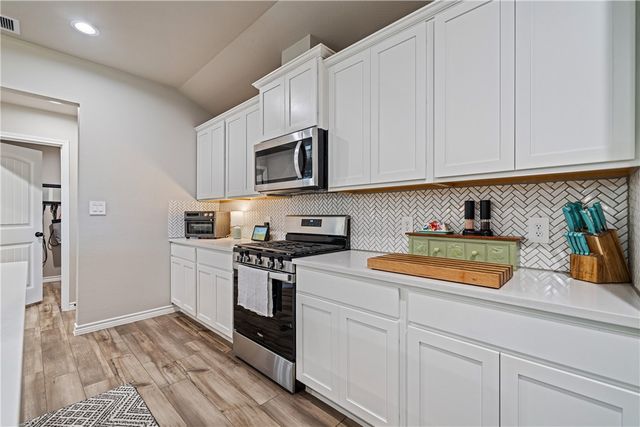 1317 London Towne Blvd, Corpus Christi, TX 78415