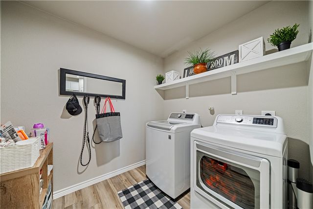 1317 London Towne Blvd, Corpus Christi, TX 78415