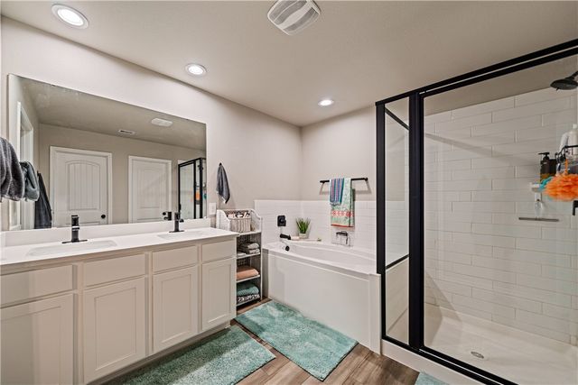 1317 London Towne Blvd, Corpus Christi, TX 78415