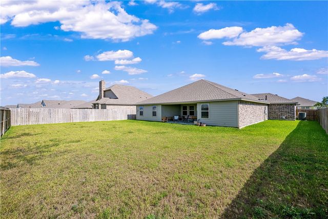 1317 London Towne Blvd, Corpus Christi, TX 78415