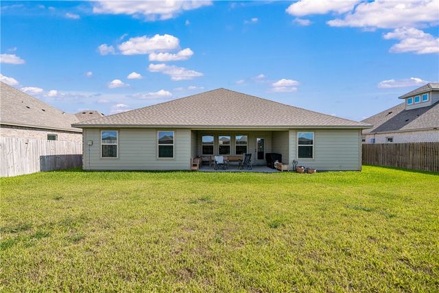 1317 London Towne Blvd, Corpus Christi, TX 78415