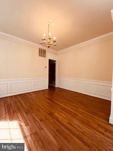 3 BROOK HILL CT, Cockeysville, MD 21030