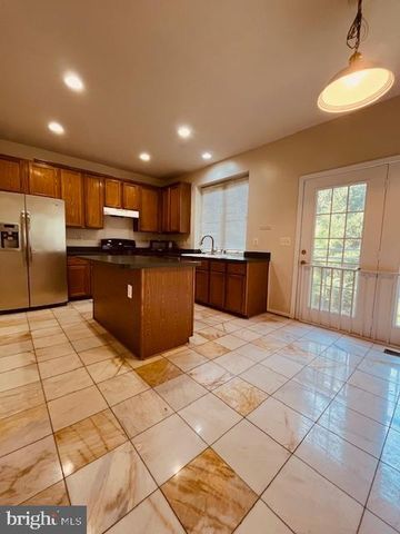 3 BROOK HILL CT, Cockeysville, MD 21030