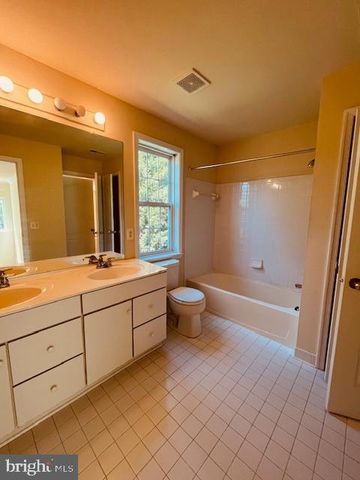 3 BROOK HILL CT, Cockeysville, MD 21030