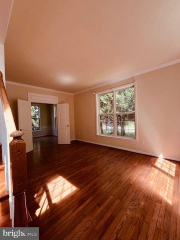 3 BROOK HILL CT, Cockeysville, MD 21030