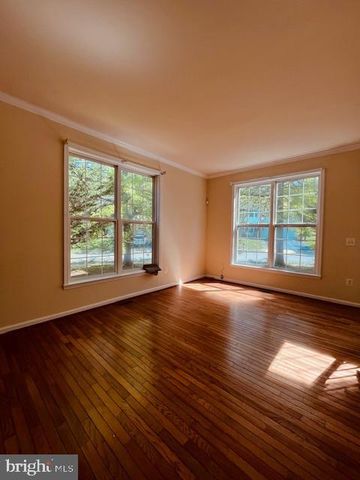 3 BROOK HILL CT, Cockeysville, MD 21030
