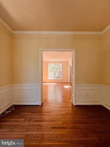 3 BROOK HILL CT, Cockeysville, MD 21030