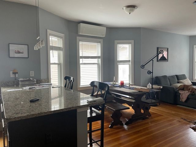 21-23 Marion Rd 2, Belmont, MA 02478