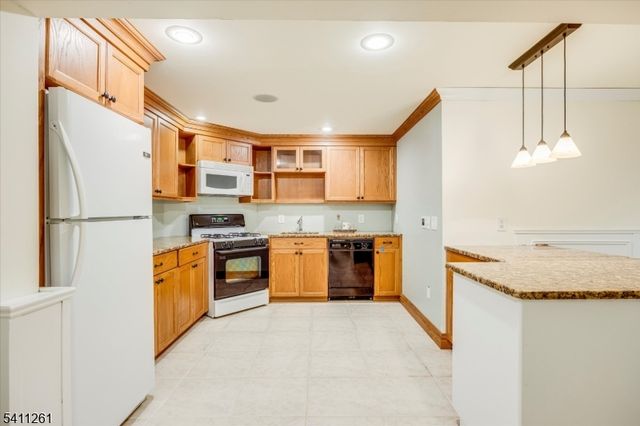 15 Winding Ridge Rd, Jefferson Twp., NJ 07849