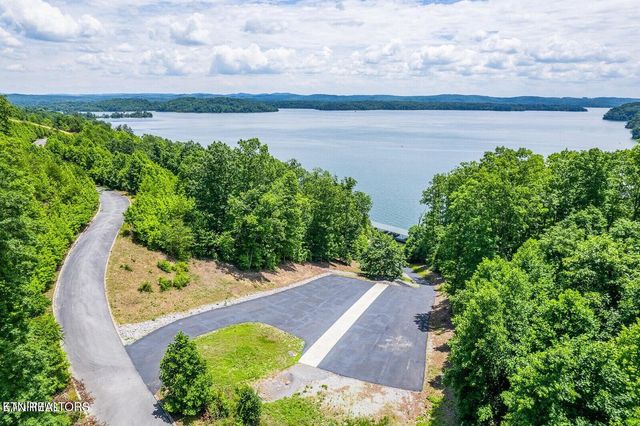 439 Ridgeway Pass, Spring City, TN 37381