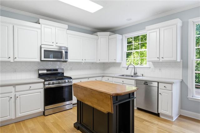 1329 Turtlebrook Lane, Lawrenceville, GA 30043