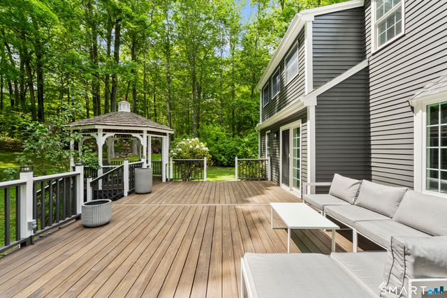 250 Thunder Lake Road, Wilton, CT 06897