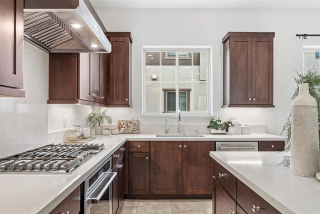 323 Harcot Terrace, Sunnyvale, CA 94085