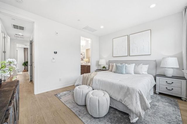 323 Harcot Terrace, Sunnyvale, CA 94085