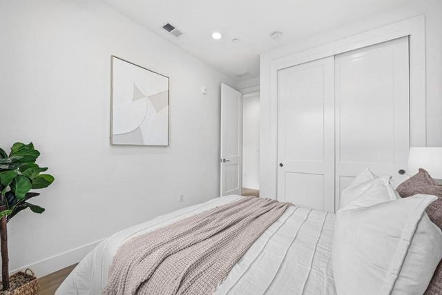 323 Harcot Terrace, Sunnyvale, CA 94085