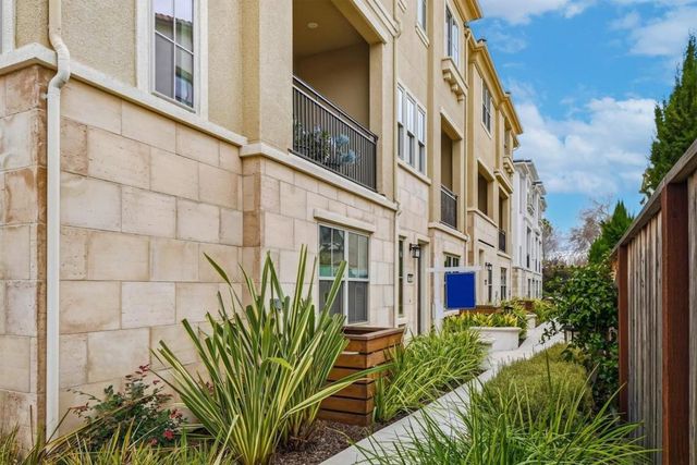 323 Harcot Terrace, Sunnyvale, CA 94085