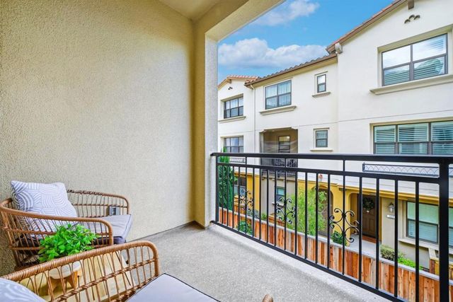 323 Harcot Terrace, Sunnyvale, CA 94085