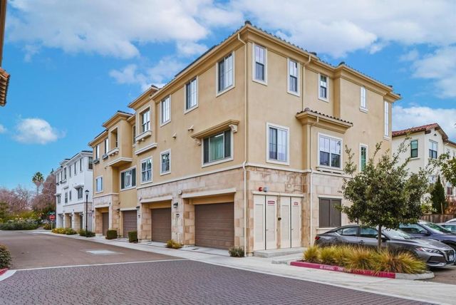 323 Harcot Terrace, Sunnyvale, CA 94085