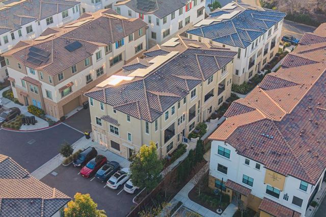 323 Harcot Terrace, Sunnyvale, CA 94085