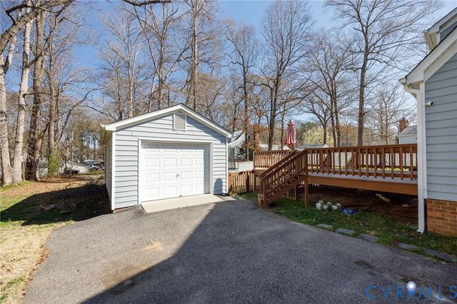 10400 Hamlin Dr, Chester, VA 23831