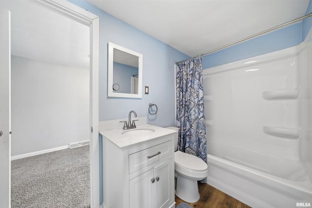 1504 HENRY Street, Pekin, IL 61554