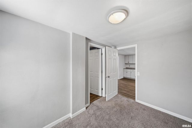 1504 HENRY Street, Pekin, IL 61554