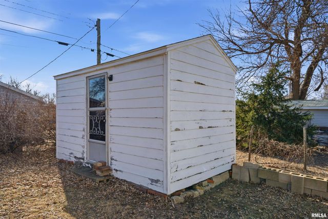 1504 HENRY Street, Pekin, IL 61554