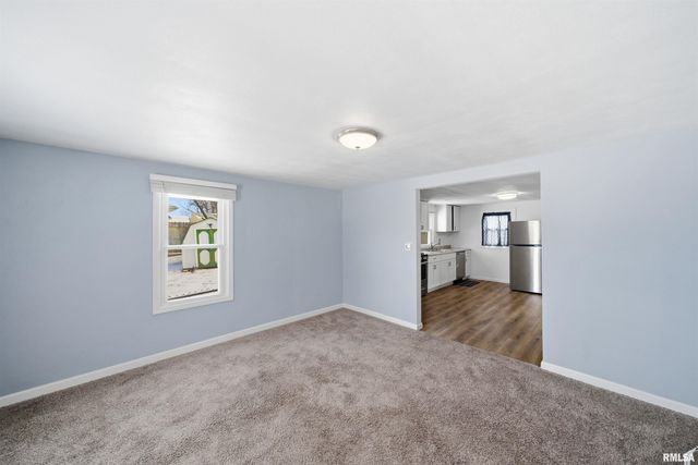 1504 HENRY Street, Pekin, IL 61554