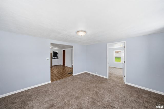 1504 HENRY Street, Pekin, IL 61554