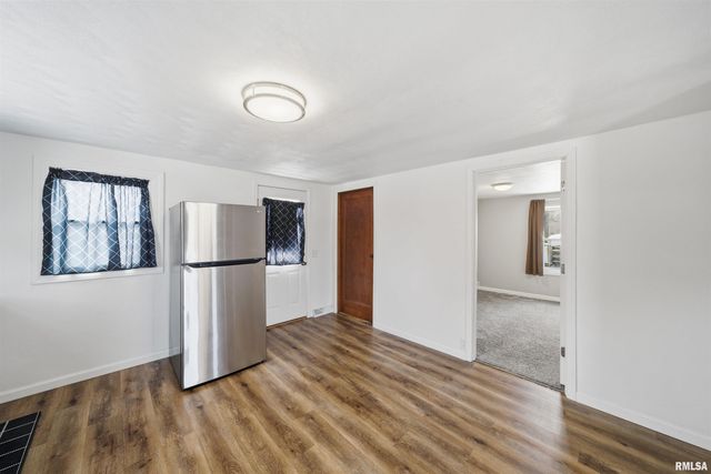 1504 HENRY Street, Pekin, IL 61554