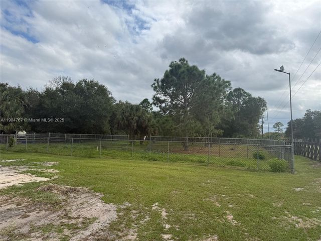435 S OLIVO, Clewiston, FL 33440