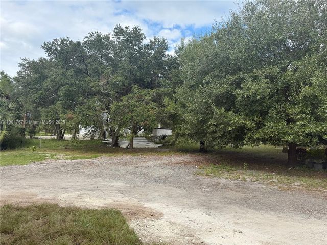 435 S OLIVO, Clewiston, FL 33440