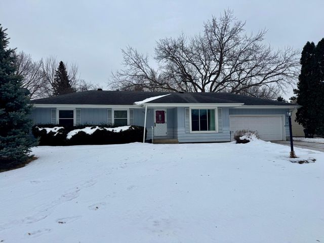 6109 Bethia Lane, Brooklyn Park, MN 55429