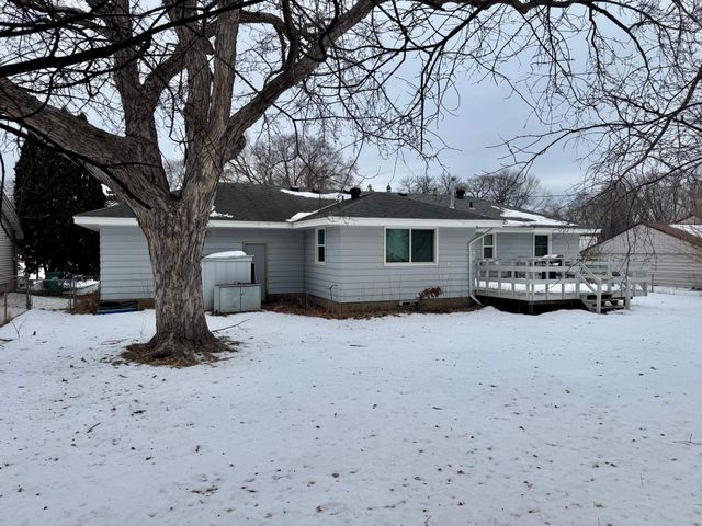 6109 Bethia Lane, Brooklyn Park, MN 55429