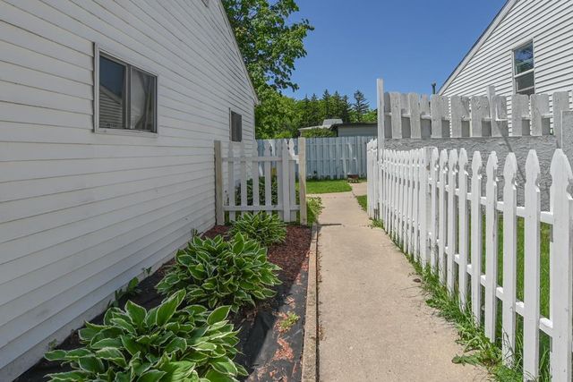1395 WESTERN AVENUE, Green Bay, WI 54303