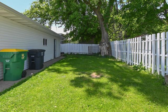 1395 WESTERN AVENUE, Green Bay, WI 54303