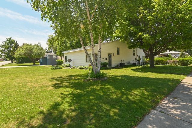 1395 WESTERN AVENUE, Green Bay, WI 54303