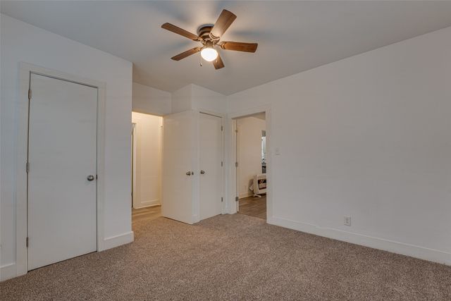 107 N Shawnee Street, Ennis, TX 75119