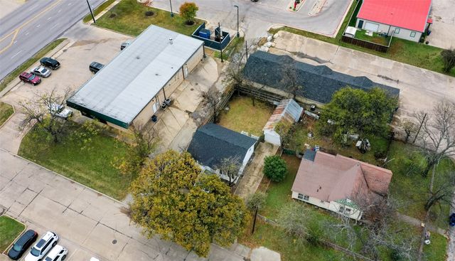 107 N Shawnee Street, Ennis, TX 75119