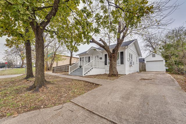 107 N Shawnee Street, Ennis, TX 75119