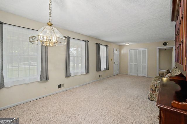 114 Bobolink Drive, Griffin, GA 30224