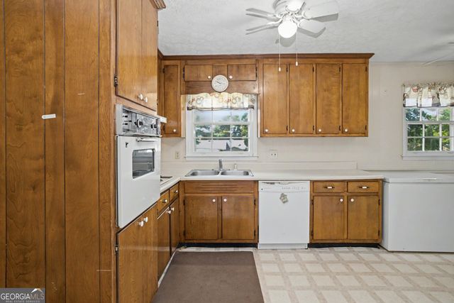114 Bobolink Drive, Griffin, GA 30224