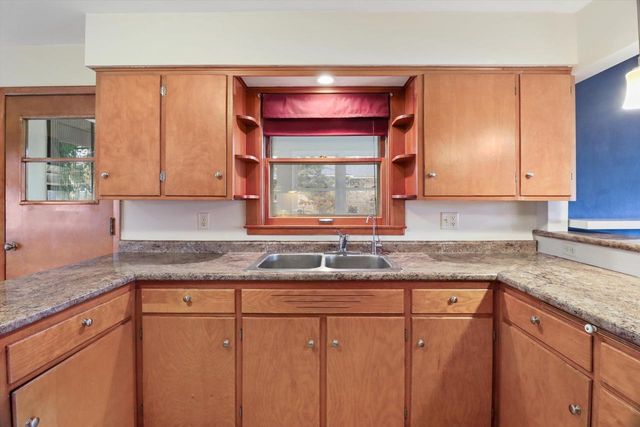 555 Edison Street, Waterloo, WI 53594