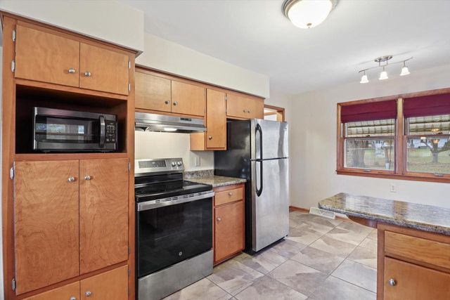 555 Edison Street, Waterloo, WI 53594