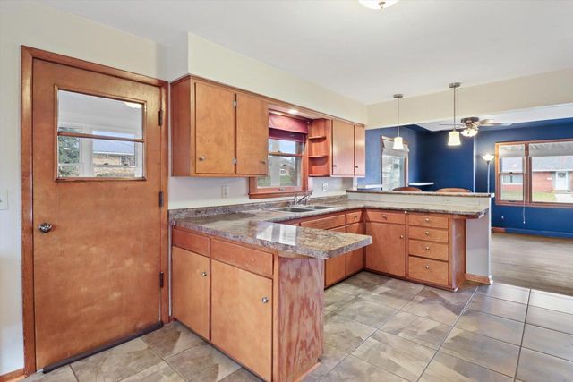 555 Edison Street, Waterloo, WI 53594